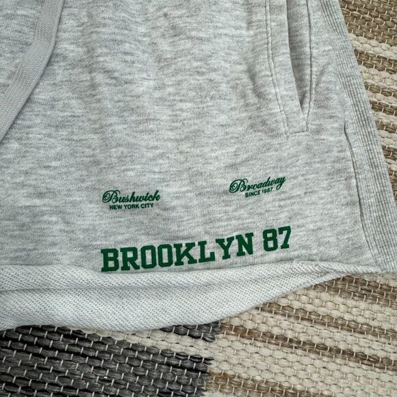 Zara Women's Cropped Brooklyn Sweatshirt Short Outfit Set Gray Fleece Size Small - Picture 8 of 16